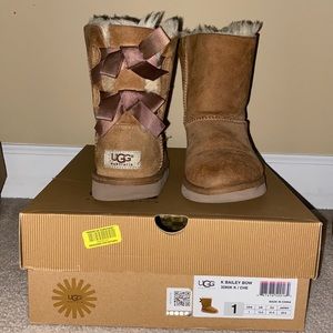 UGG Boots Bailey Bow